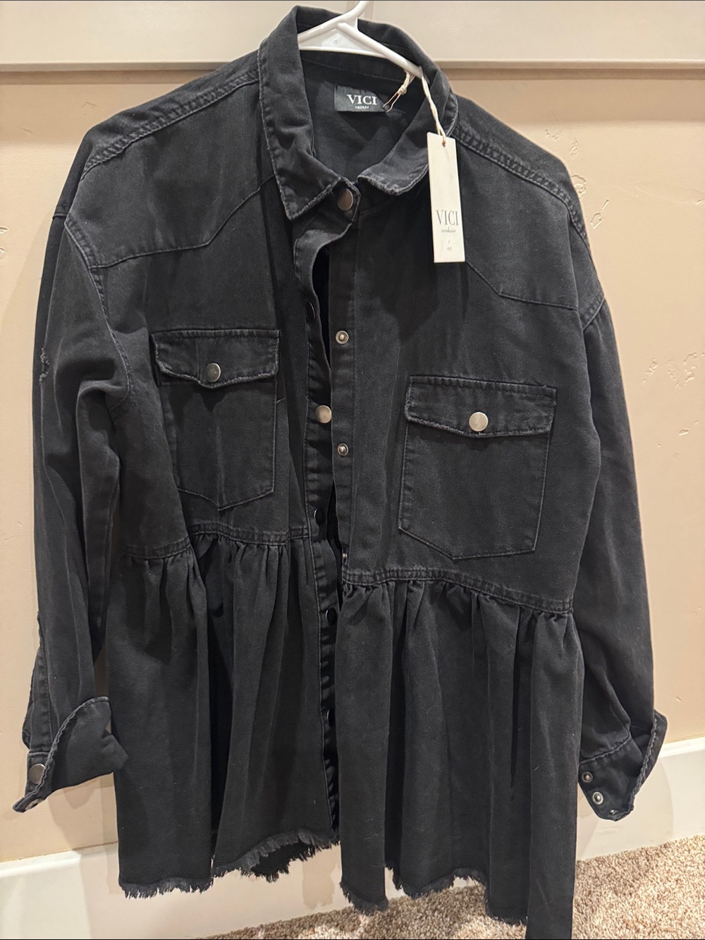 VICI Black Peplum Button-Front Denim Jacket
